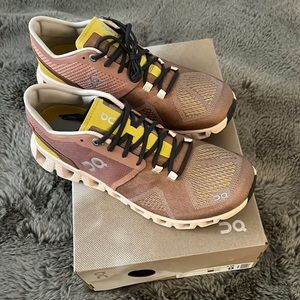 On cloud X running shoes